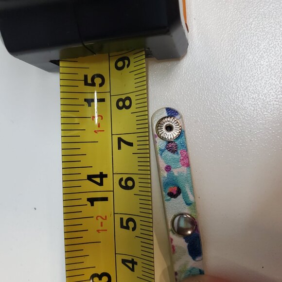 Origami Owl - Brand New without Packaging Floral Pattern Genuine Leather Wrap - Picture 2 of 2